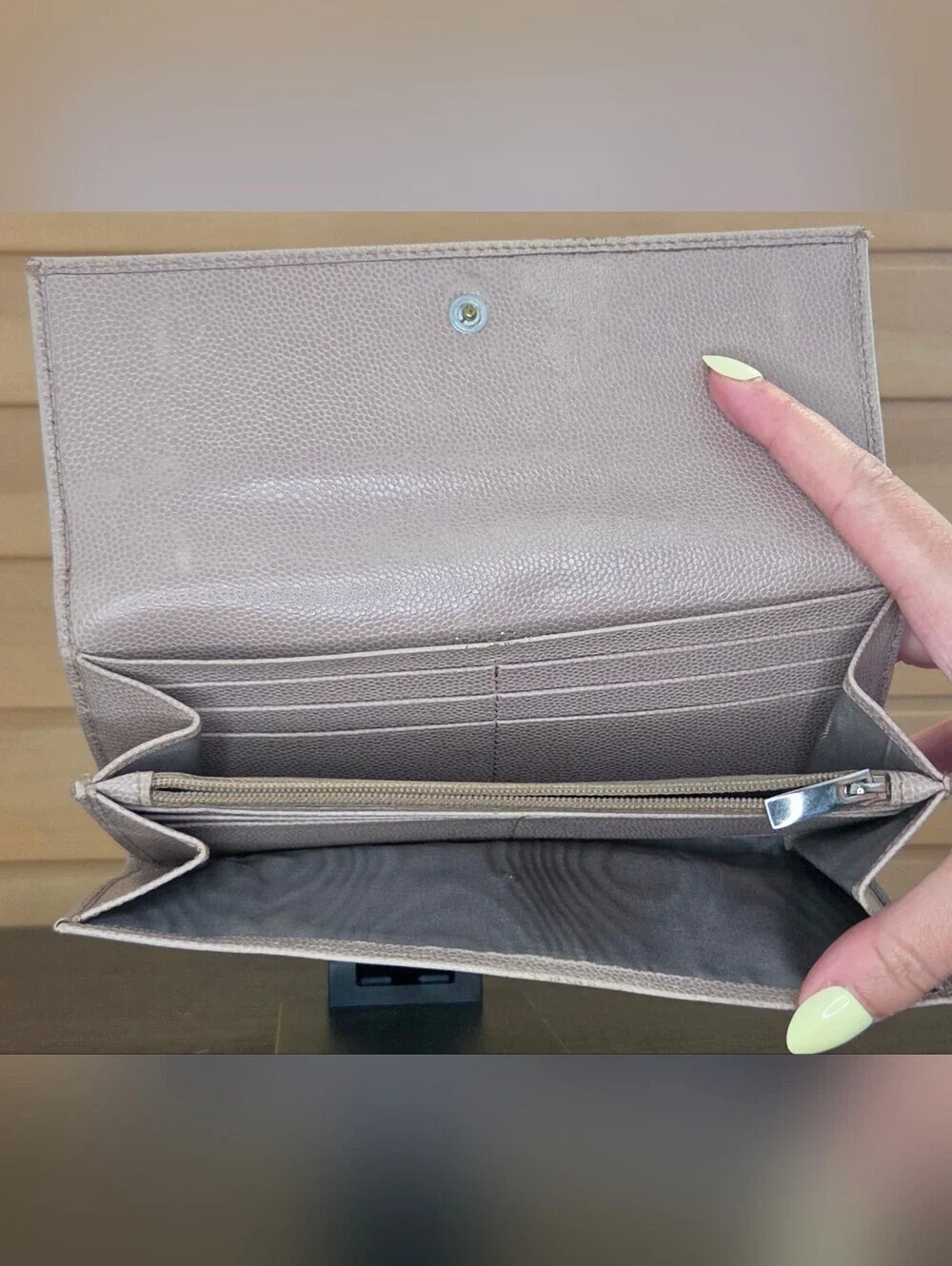 Salvatore Ferragamo Gancini Continental Wallet Taupe Pebbled Leather W/ COA